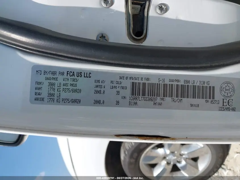 2016 RAM 1500 SLT