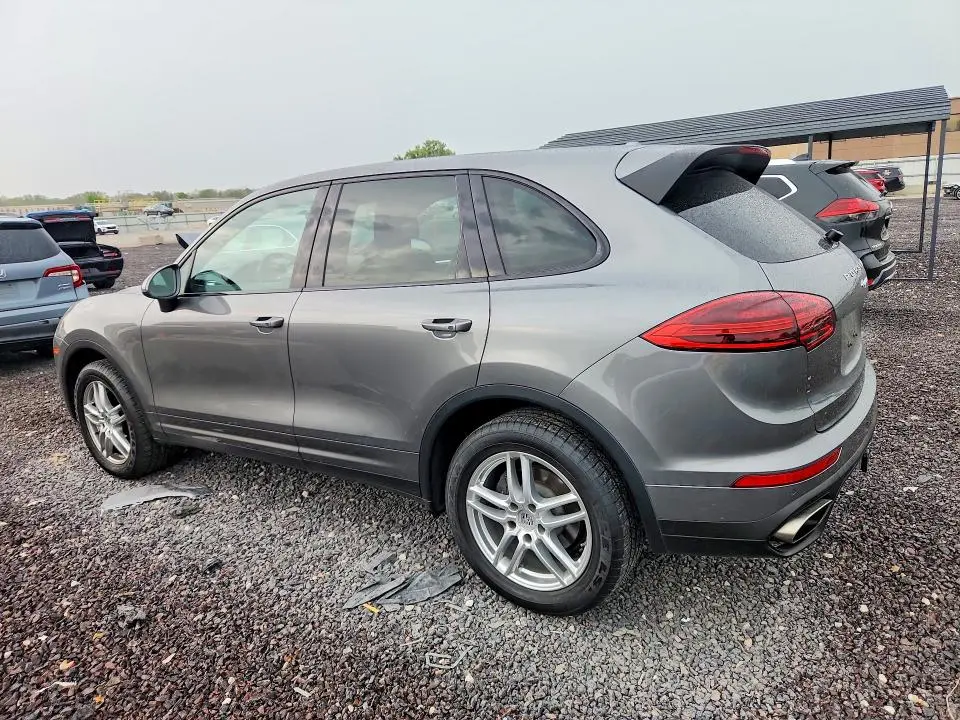 2018 PORSCHE CAYENNE   