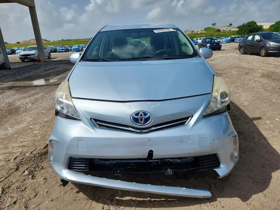 2014 TOYOTA PRIUS V TWO  