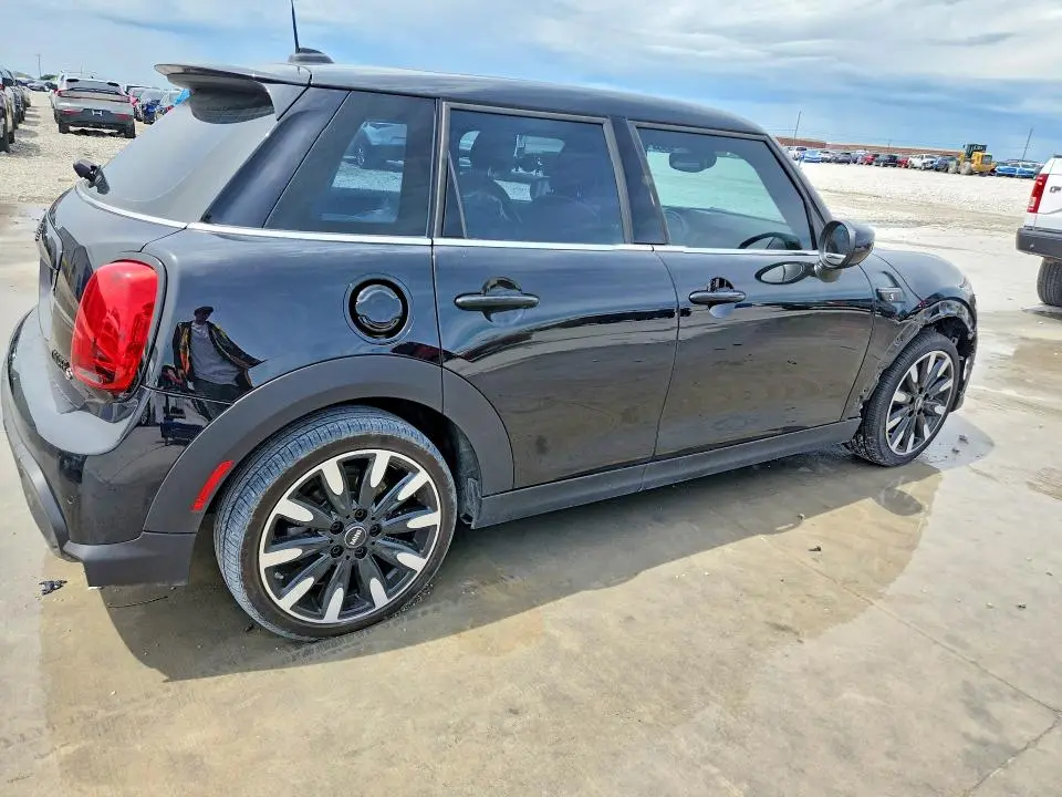 2024 MINI COOPER S  