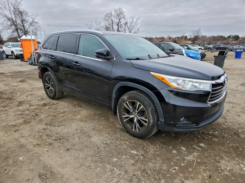 2016 TOYOTA HIGHLANDER XLE  