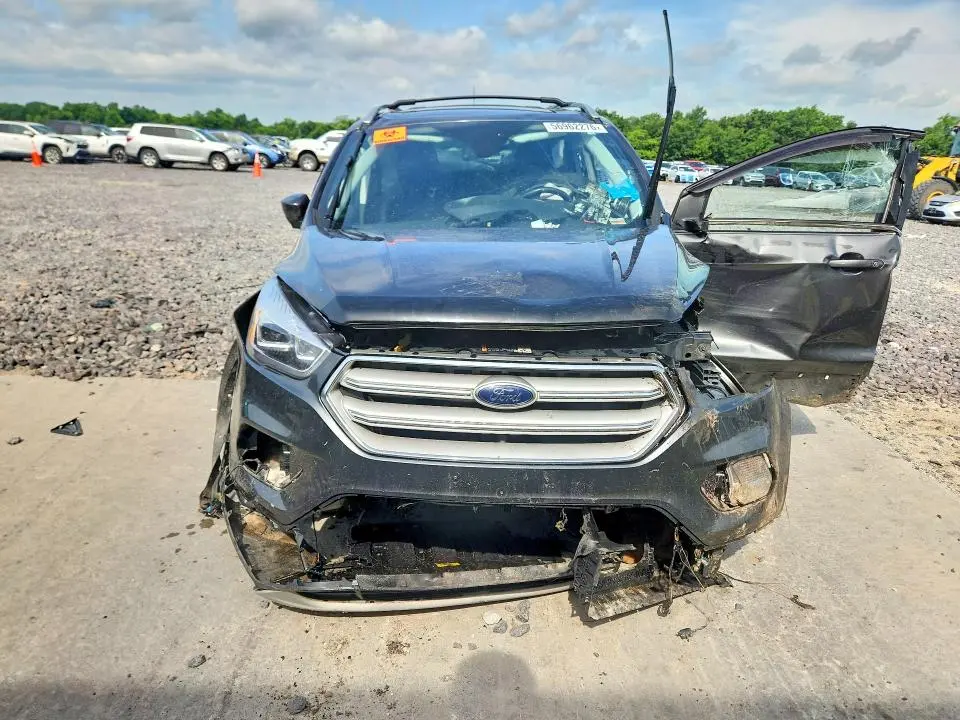 2018 FORD ESCAPE TITANIUM  