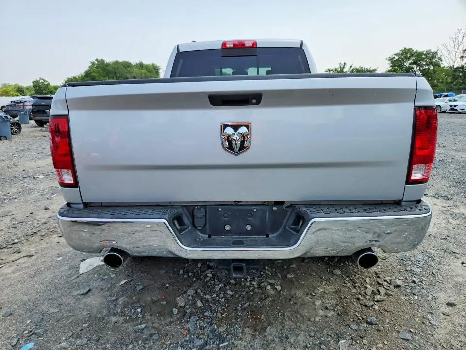 2015 RAM 1500 SLT  