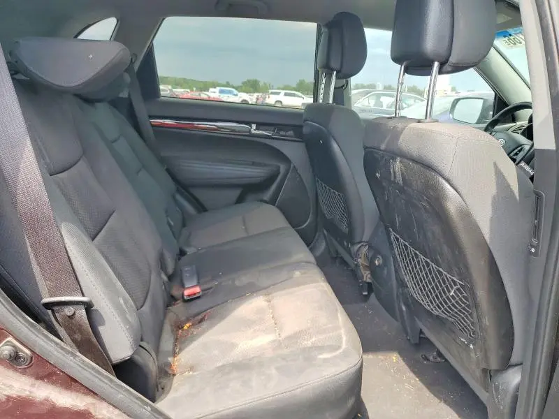 2013 KIA SORENTO LX  