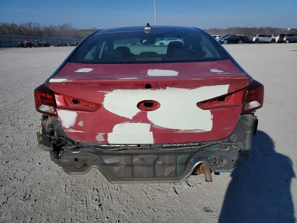 2019 HYUNDAI ELANTRA SEL  