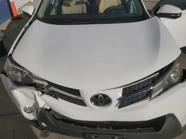 2015 TOYOTA RAV4 XLE  