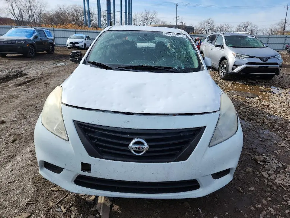 2014 NISSAN VERSA 1.6 SV  
