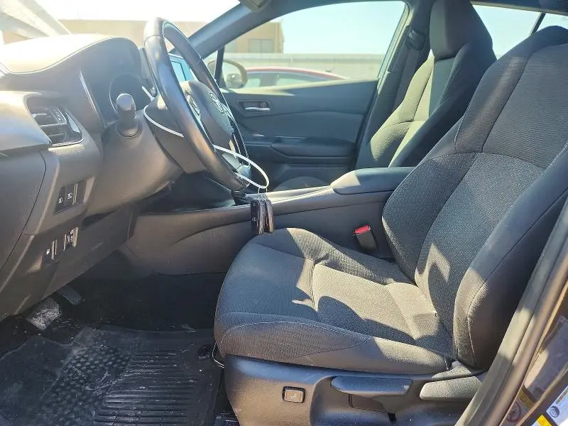 2018 TOYOTA C-HR XLE PREMIUM  