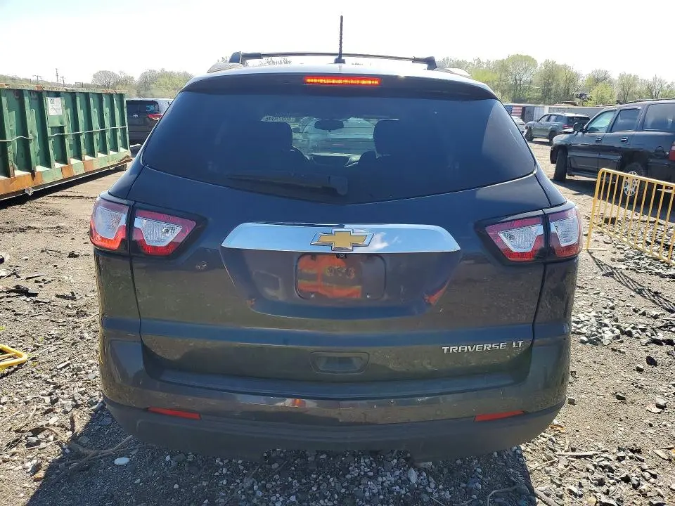 2015 CHEVROLET TRAVERSE LT  
