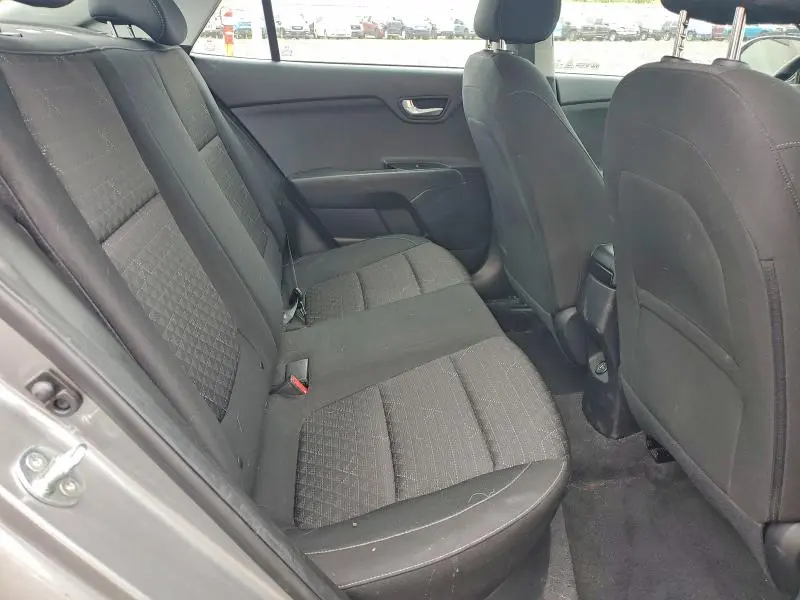 2021 KIA RIO S  
