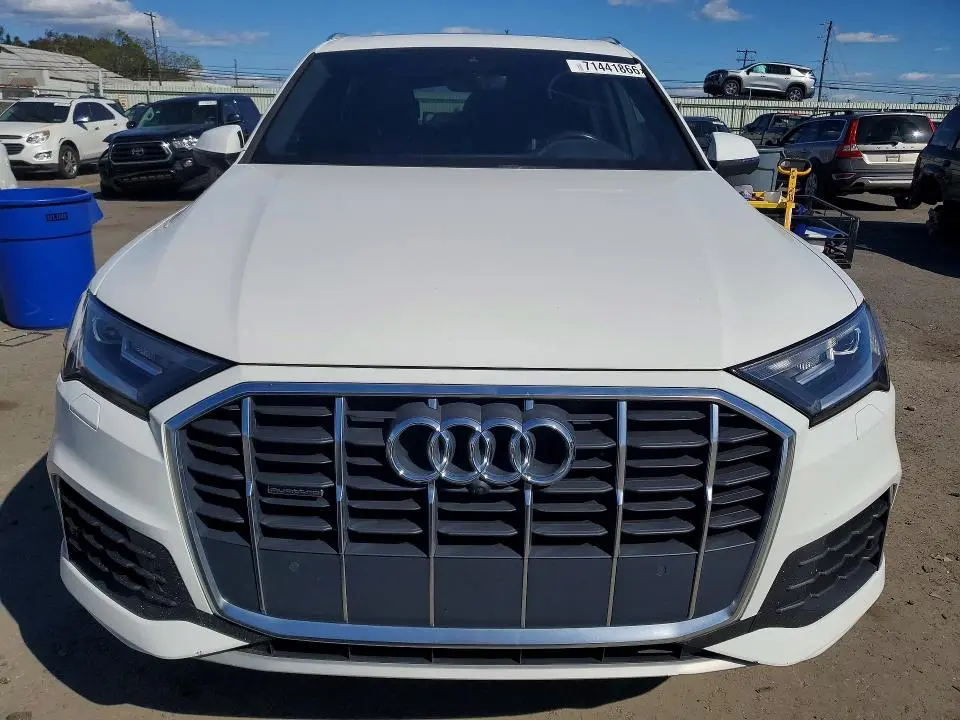 2021 AUDI Q7 PREMIUM  