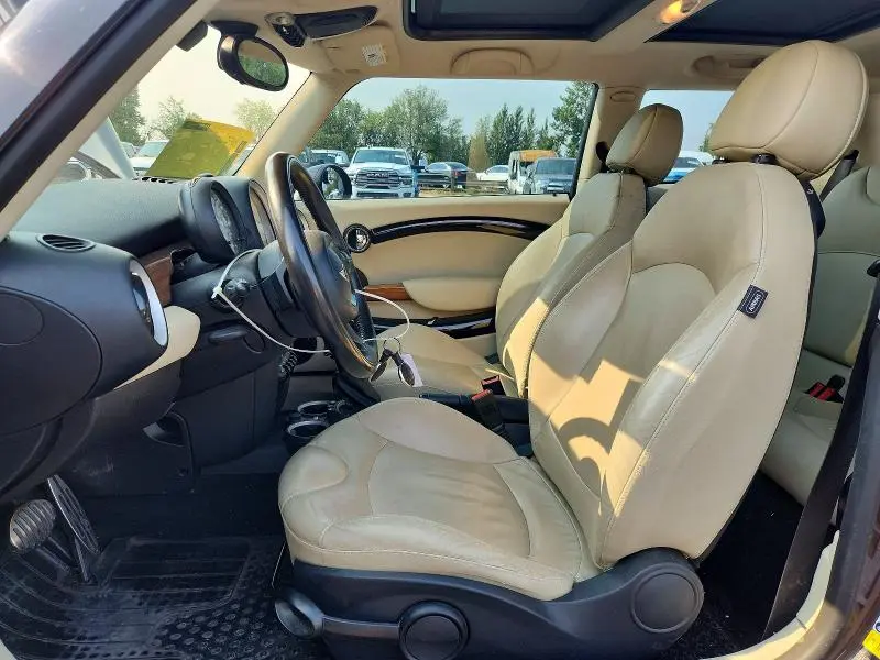 2011 MINI COOPER S  
