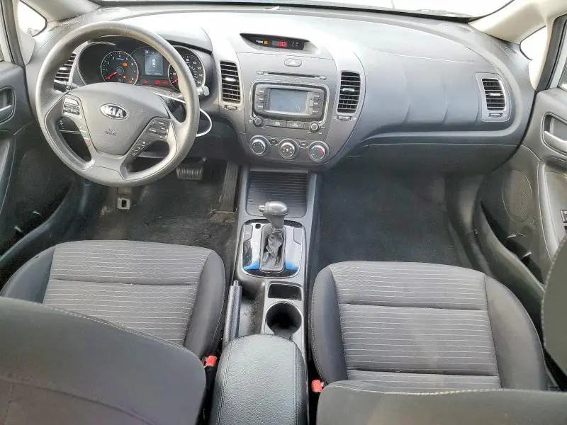 2017 KIA FORTE LX  