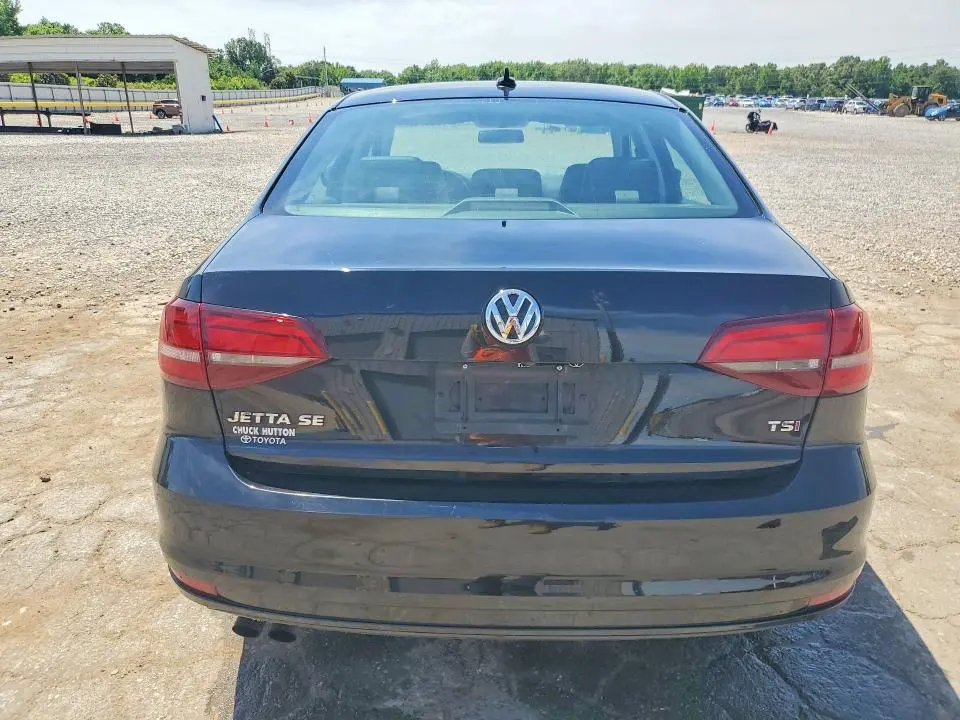 2017 VOLKSWAGEN JETTA SE  