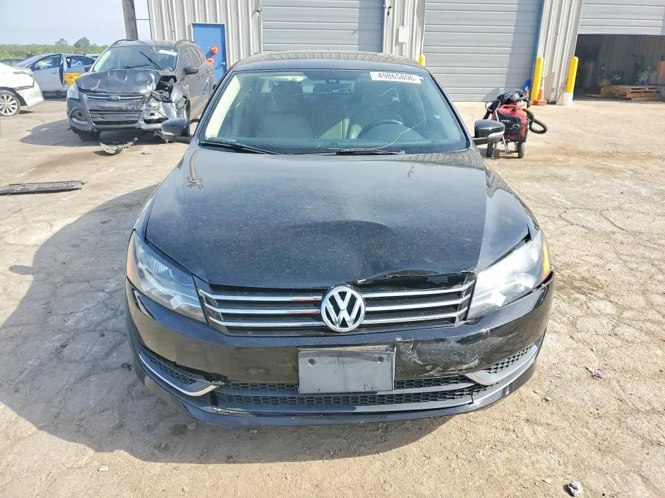 2013 VOLKSWAGEN PASSAT SE  