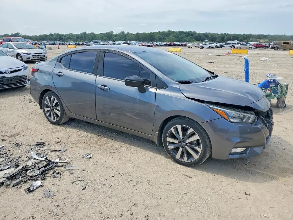 2020 NISSAN VERSA SR  