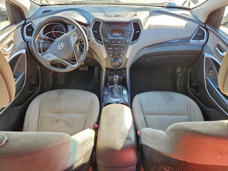 2016 HYUNDAI SANTA FE SE  