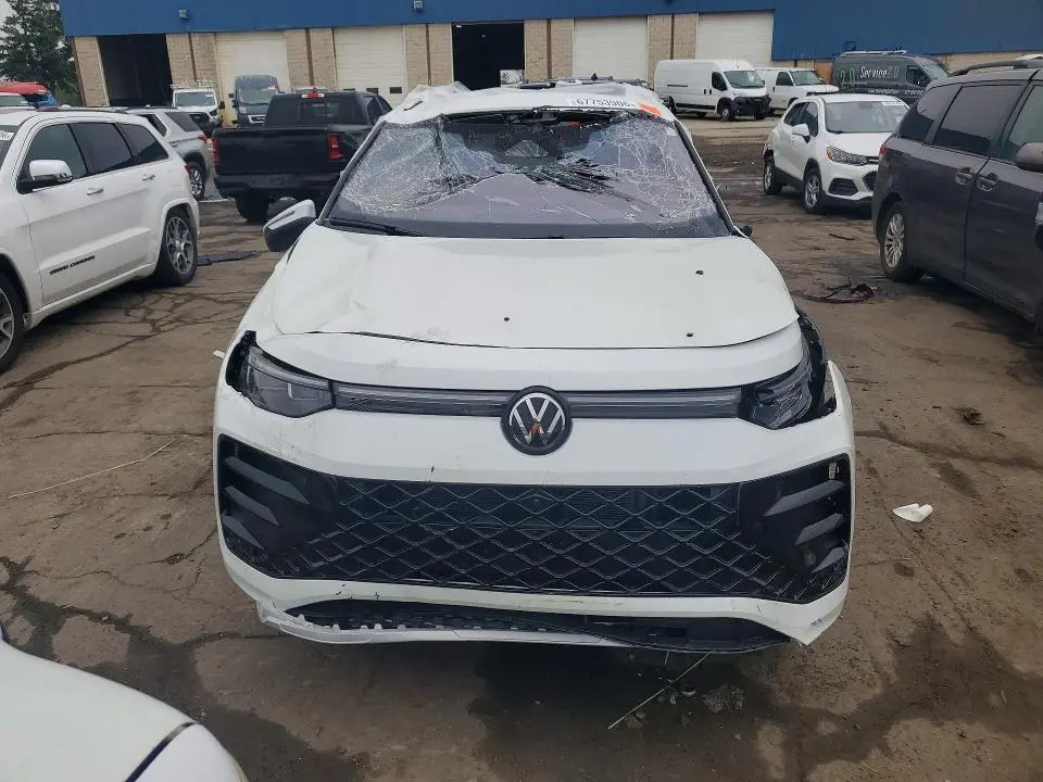 2025 VOLKSWAGEN TIGUAN SEL R-LINE BLACK  