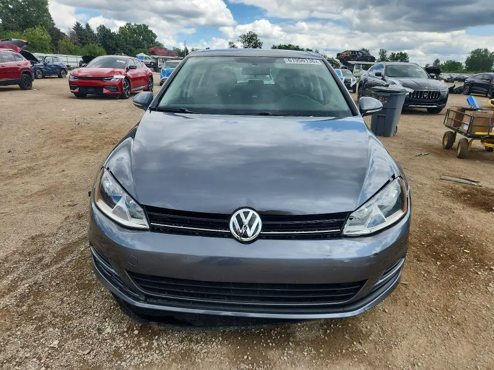 2016 VOLKSWAGEN GOLF S/SE  
