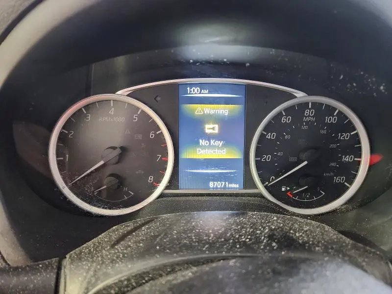 2016 NISSAN SENTRA SR  