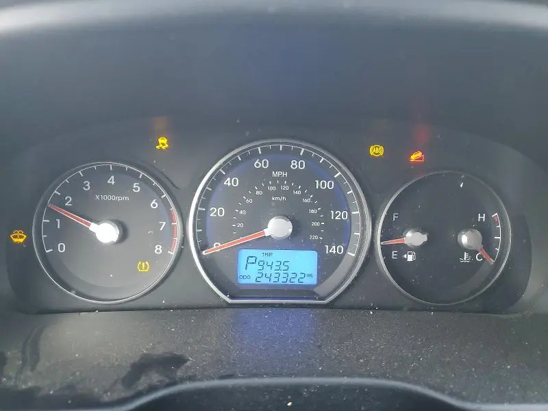 2012 HYUNDAI SANTA FE GLS  