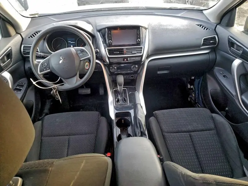 2020 MITSUBISHI ECLIPSE CROSS ES  