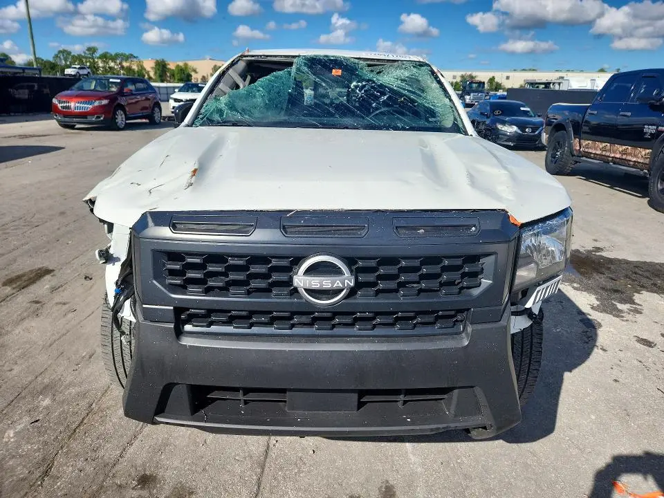 2025 NISSAN FRONTIER S  