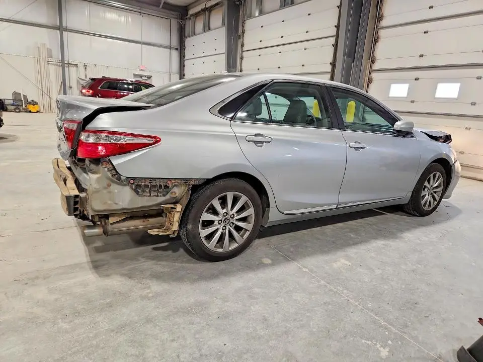 2017 TOYOTA CAMRY XLE  