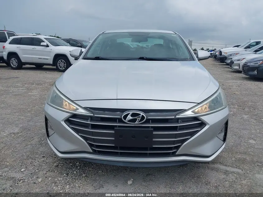 2019 HYUNDAI ELANTRA SE