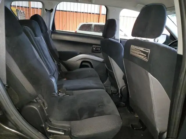 2010 MITSUBISHI OUTLANDER XLS  