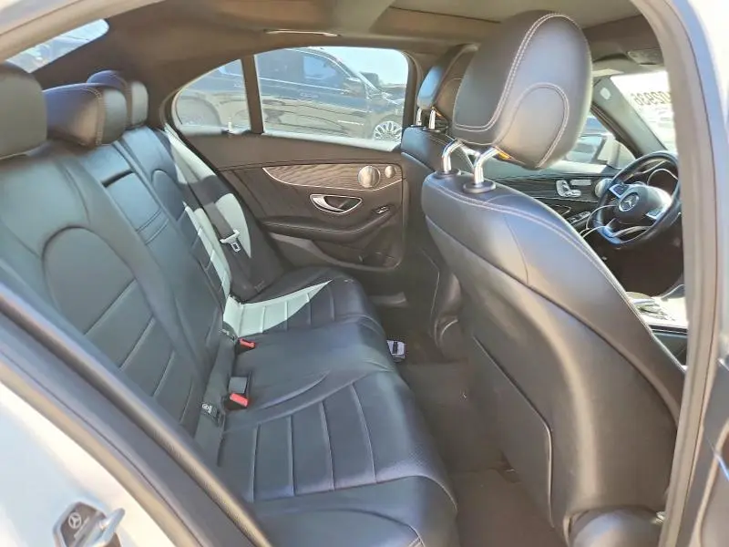2015 MERCEDES-BENZ C 300  