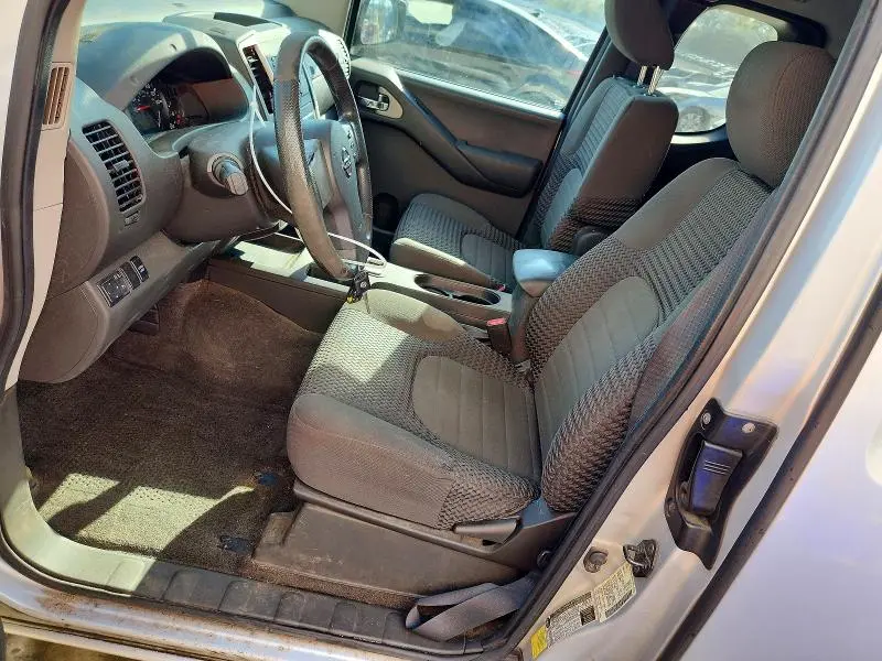 2010 NISSAN FRONTIER SE V6  