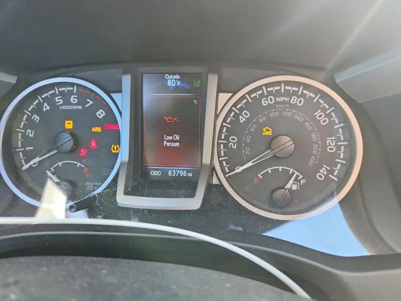 2021 TOYOTA TACOMA SR5 V6  
