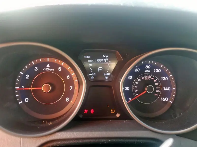 2013 HYUNDAI ELANTRA GLS  