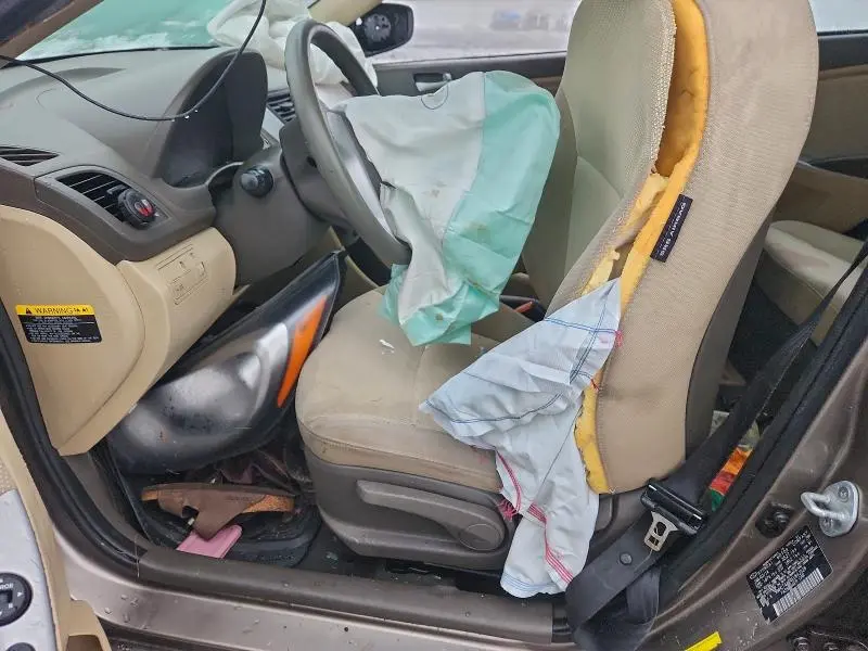 2014 HYUNDAI ACCENT GLS  