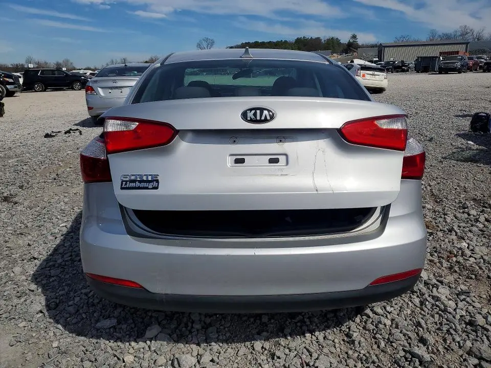 2015 KIA FORTE LX  