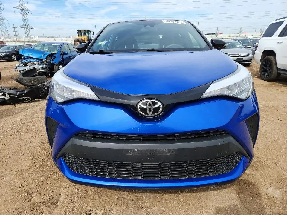 2020 TOYOTA C-HR XLE  