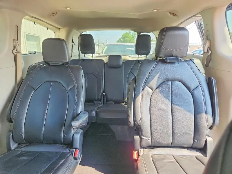 2017 CHRYSLER PACIFICA TOURING L  