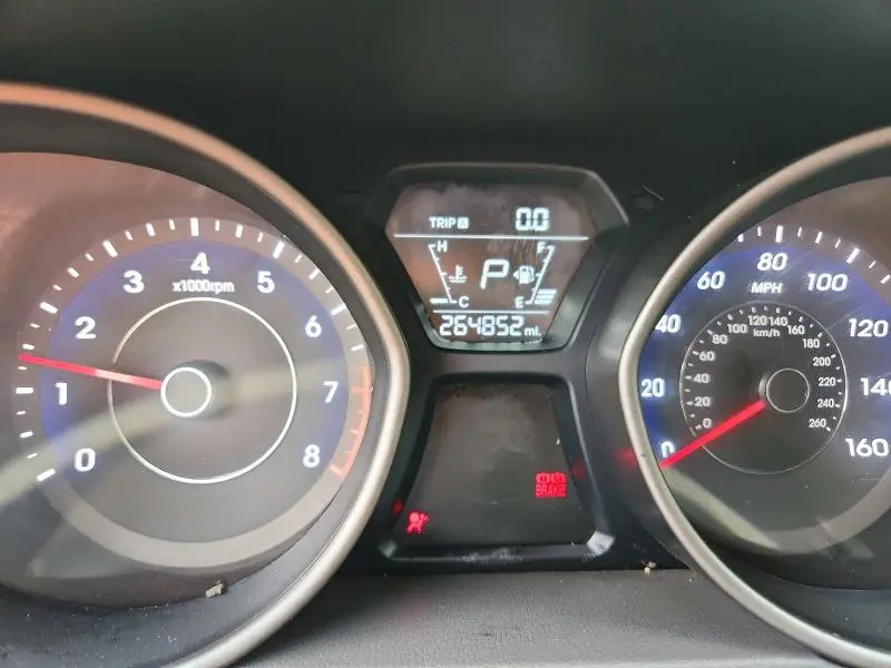 2014 HYUNDAI ELANTRA SE  