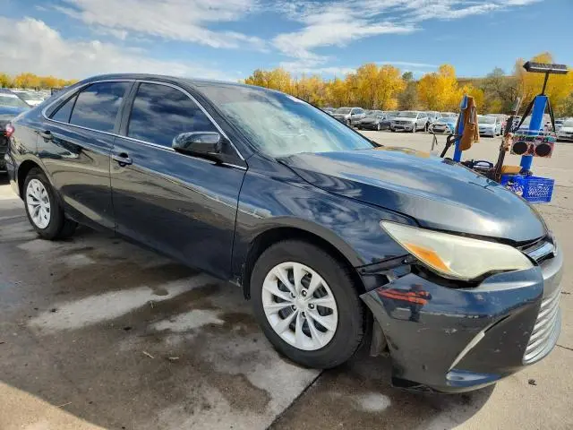 2015 TOYOTA CAMRY LE  