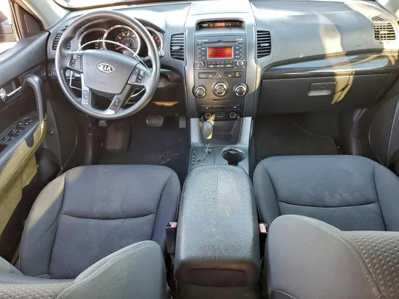 2011 KIA SORENTO BASE  