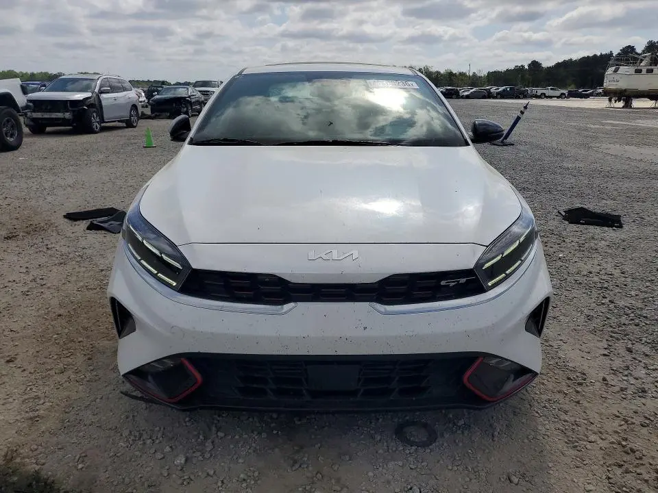 2023 KIA FORTE GT  