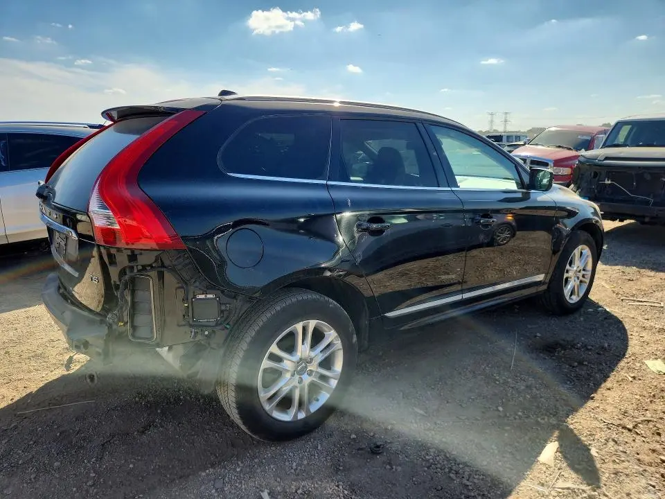 2015 VOLVO XC60 T5 PLATINUM  