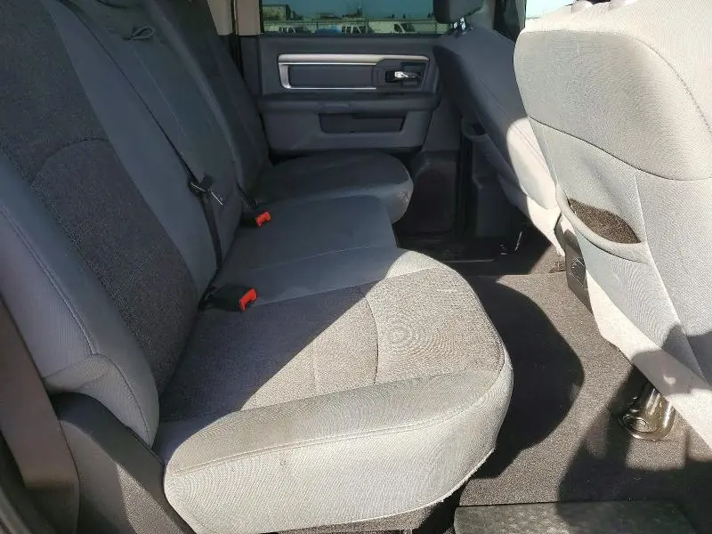 2017 RAM 1500 SLT  