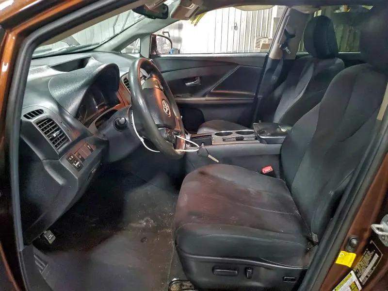 2013 TOYOTA VENZA LE  