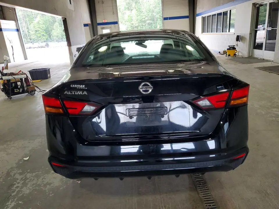 2022 NISSAN ALTIMA S  