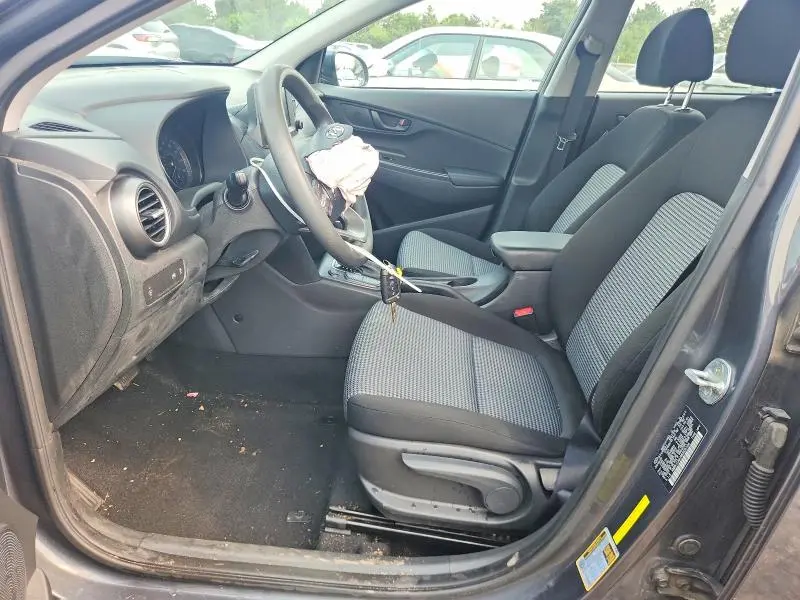 2021 HYUNDAI KONA SE  