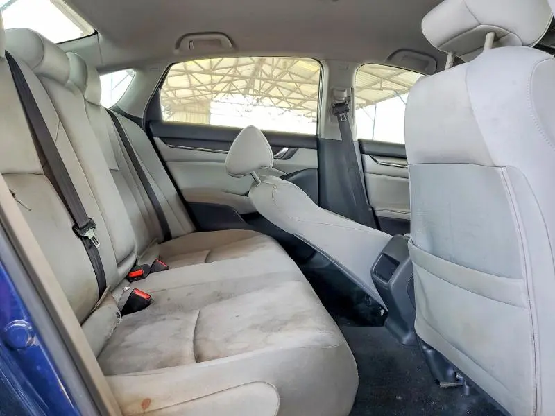 2019 HONDA ACCORD LX  