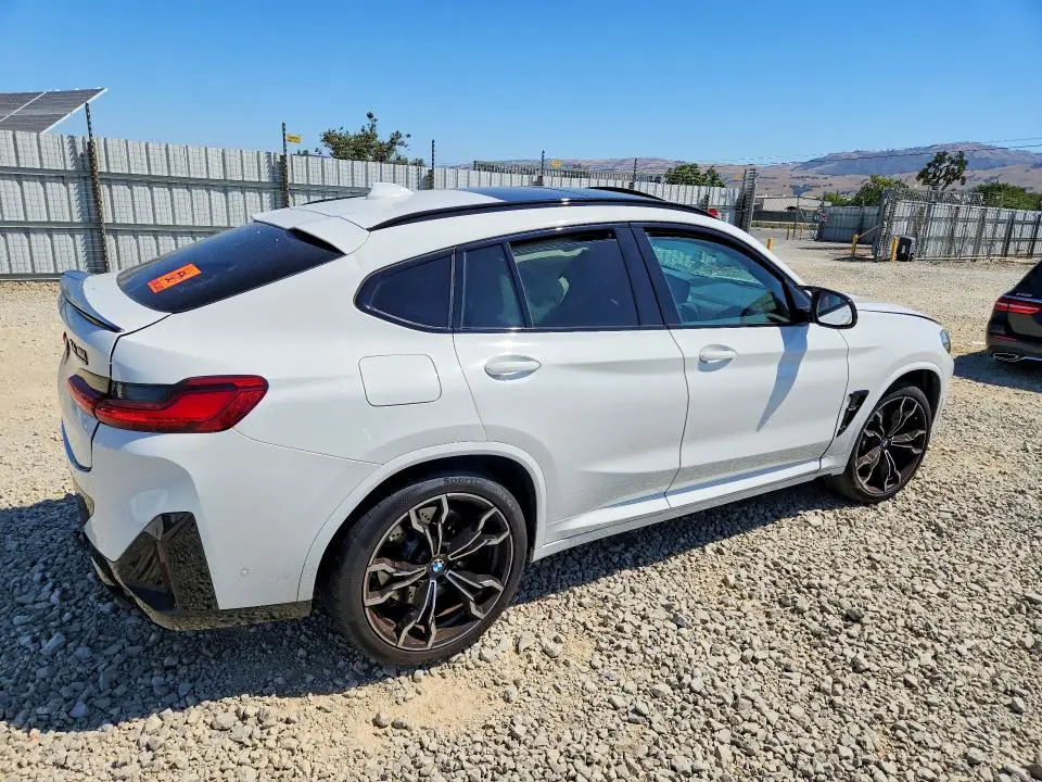 2024 BMW X4 M  