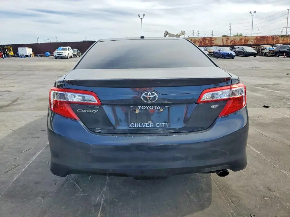 2014 TOYOTA CAMRY SE SPORT  